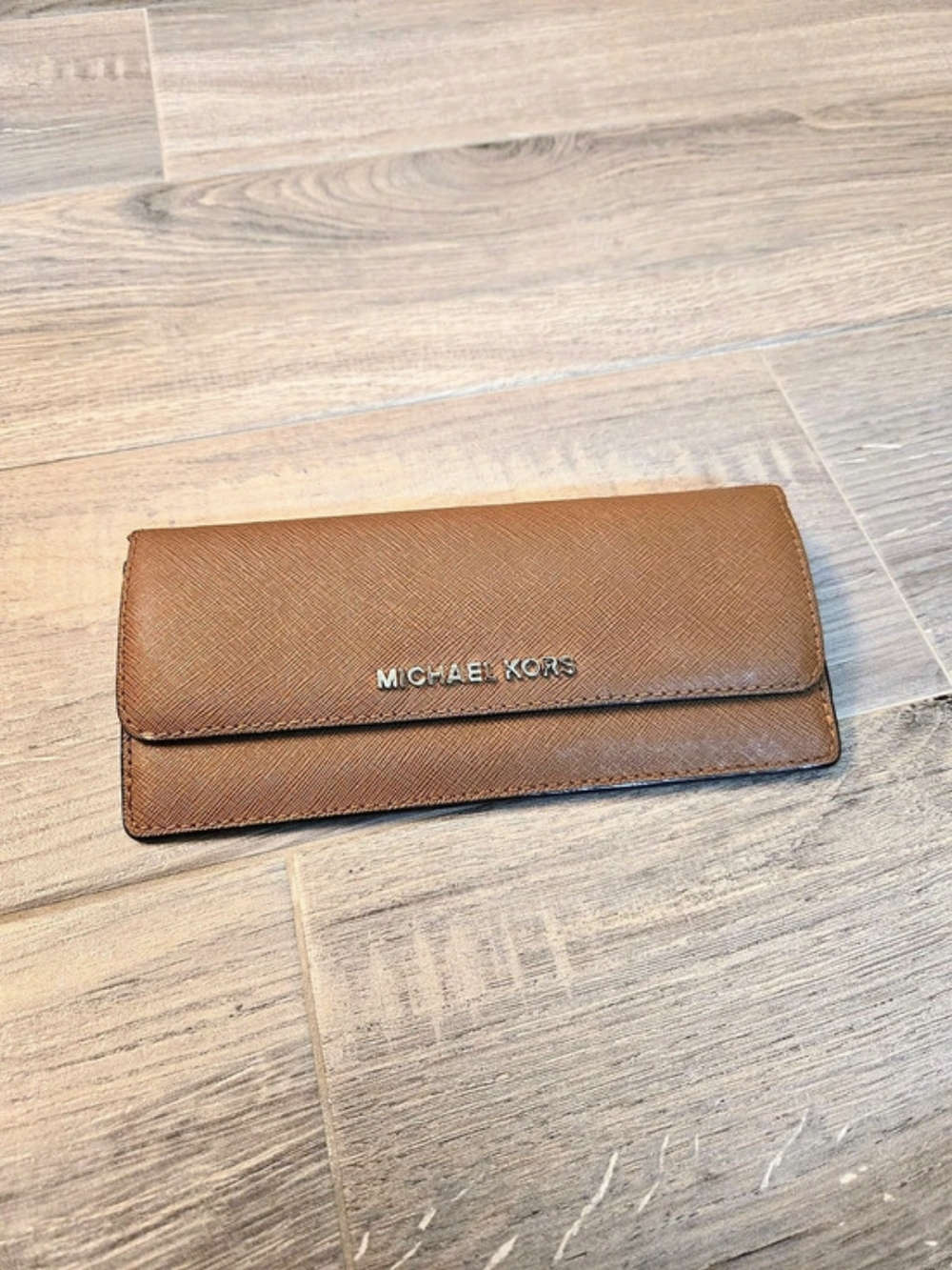 Michael Kors Jet Set Travel Large Trifold Wallet Brown